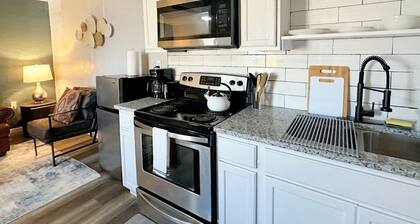 Serene 1BR Escape Near Bricktown - 32A