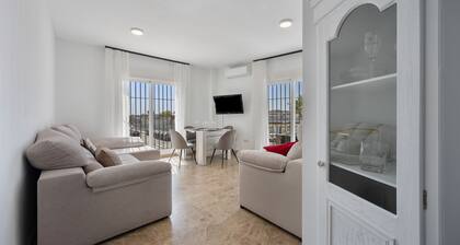 Apartment 'Apartamento Los Jardines' with Shared Pool, Wi-Fi and Air Conditioning