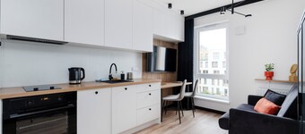 Platon 46 Modern Studio