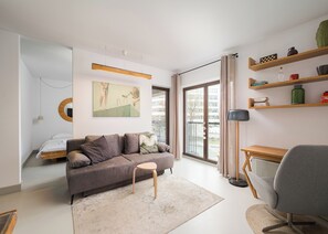 TV - Tolkiena Charming Apartment (Warszawa)