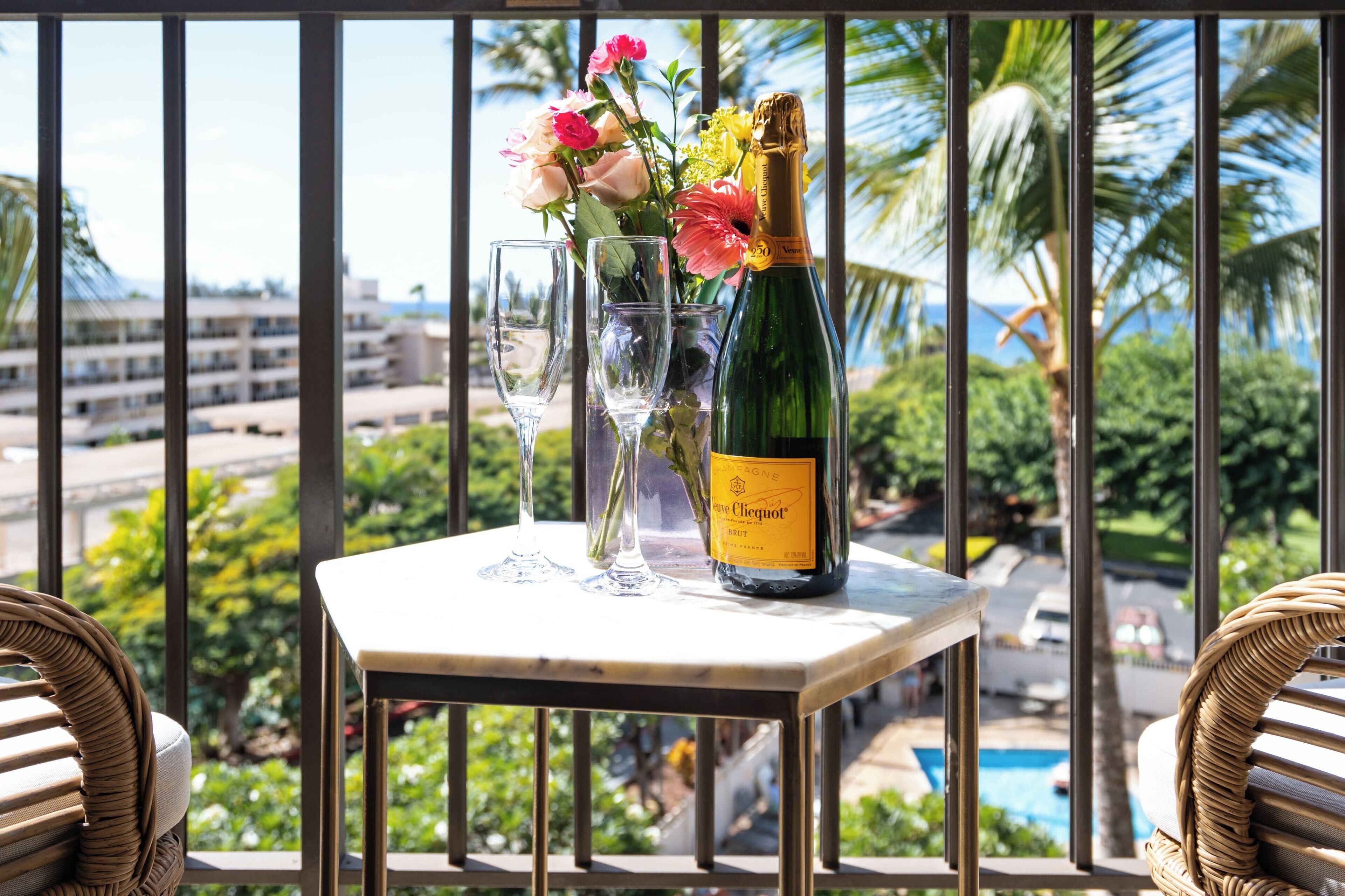 شقة فاخرة - بمنظر للمحيط - بمحاذاة الشاطئ | إطلالة من الشرفة