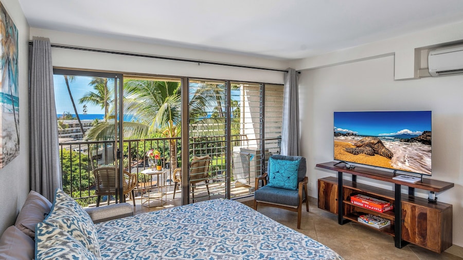 Modern & Central Oceanview Vistas