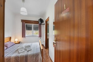 1 makuuhuone, ilmainen Wi-Fi, vuodevaatteet