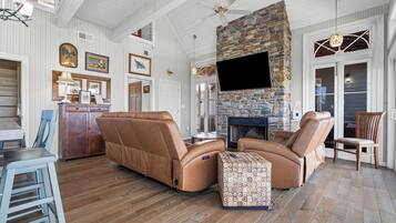 TV connectée, cheminée