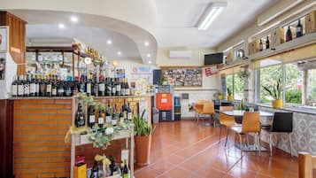 Bar (en la propiedad)