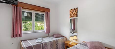 1 soverom, wi-fi (inkludert) og sengetøy