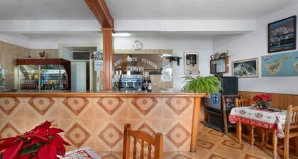 'Habitación 11 Con Balcón' with Balcony and Wi-Fi