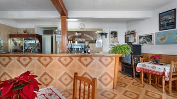 Bar (en la propiedad)