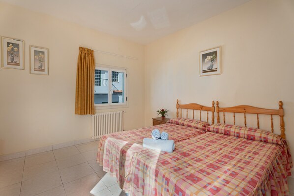 1 chambre, Wi-Fi gratuit, draps fournis