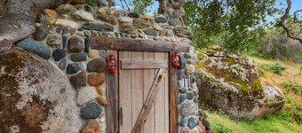 No Cleaning Fee ~ Awesome Views~8Beds~Near Restaurants & Sequoia Park