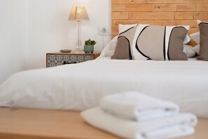 1 chambre, fer et planche à repasser, Wi-Fi gratuit, draps fournis