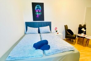 1 habitación y ropa de cama