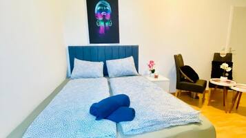 1 habitación y ropa de cama