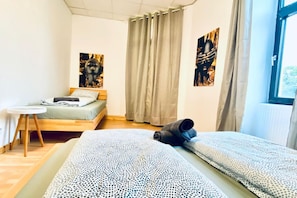 1 bedroom, iron/ironing board, bed sheets - Private Room Near Vienna’s Center in a Shared Apt (Vienna)
