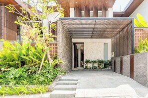 Free self parking - Villa Rasa Cinta (Canggu)