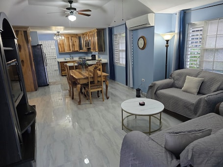 Servicio a la habitación. Soleil Paradise Palms