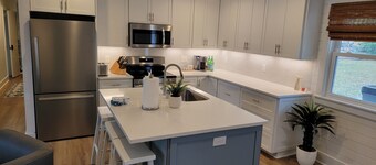 SUMMERVILLE SWEET TEA! 5 min Historic Summerville/Plantations, Renovated, Wifi!