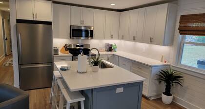 SUMMERVILLE SWEET TEA! 5 min Historic Summerville/Plantations, Renovated, Wifi!