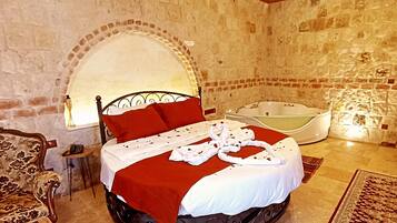 Comfort Suite, Courtyard View | 1 bedroom, free WiFi