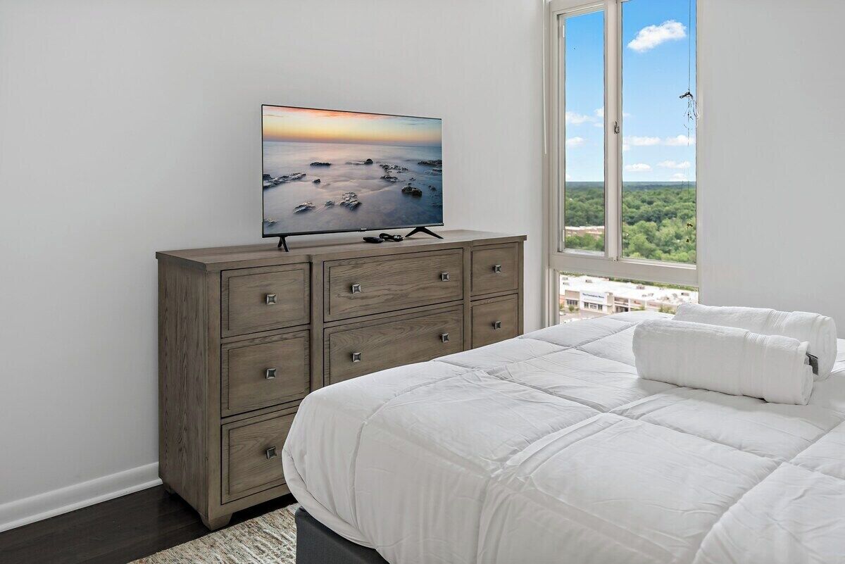 1 bedroom, internet, bed sheets