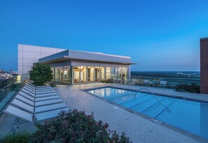 Pool - Unique Collection | Luxury | Tysons | Rooftop Pool (Tysons)