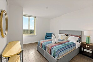 2 bedrooms, internet, bed sheets