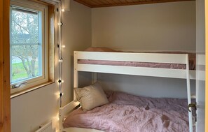 2 bedrooms, free WiFi