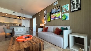 Living area - 34th OCEAN VIEW Retreat 2/2 at LYFE @34th Floor (Hollywood)