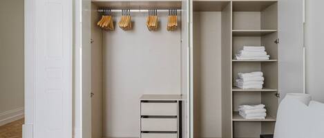 3 chambres, fer et planche Ă repasser, Wi-Fi, literie fournie