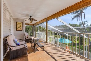 Terrace/patio - Bokeelia Bliss! 3/3 Heated Pool, Boat Ramp Included! (Bokeelia)