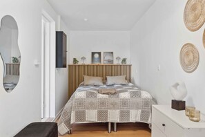 1 bedroom, iron/ironing board, free WiFi