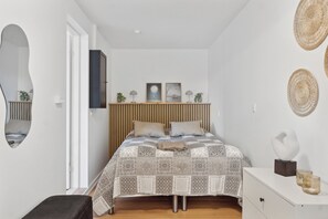 1 bedroom, iron/ironing board, free WiFi