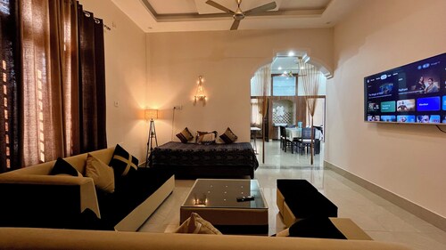 2BHK Home in Rishikesh @Whispering Birds Homestay