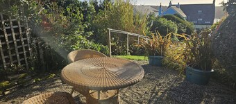 Charlies - a cottage that sleeps 6 guests in 3 bedrooms
