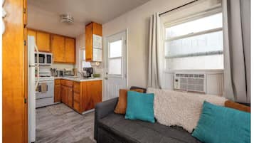 Smart TV, DVD player