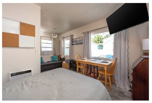 1 chambre, fer et planche à repasser, lit parapluie, Wi-Fi gratuit