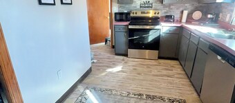 HILLSIDE CHARMER  4-bedroom, 2-bathroom house in delightful South Charleston. 