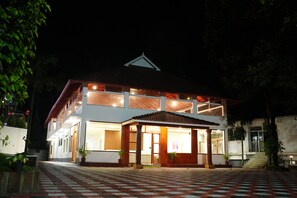 Exterior - Coorg Orange Blossom Resort and Spa (Somvarpet)