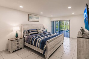 5 soverom, strykejern/-brett, wi-fi og sengetøy