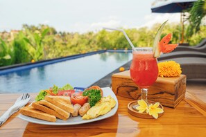 Daily continental breakfast for a fee - Kelingking Paradise Suites Villa (Penida Island)