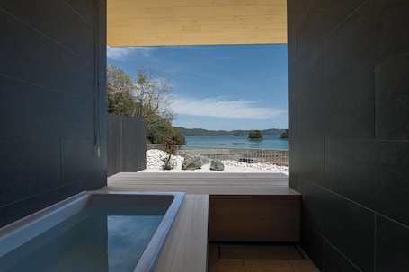 Luxury Villa, 1 King Bed, Sea View | Bathroom | Hair dryer, slippers, towels, shampoo