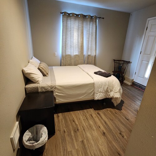 Lovely 2-bedroom unit in Federal Way