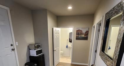 Lovely 2-bedroom unit in Federal Way