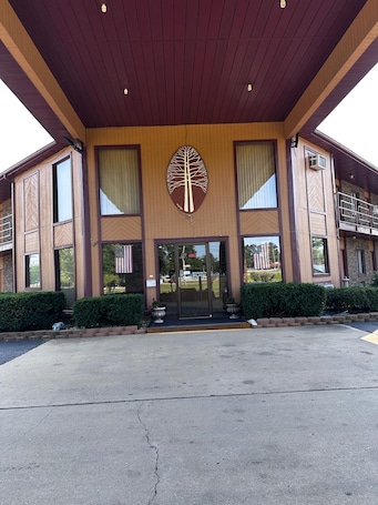 Fachada de la propiedad. Park Inn Motel