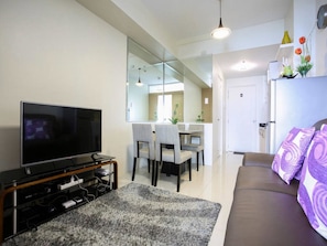 Apartment, 1 Bedroom, Balcony, Lake View | Room amenity - Wind - Serene Lake View Retreat in Tagaytay (Tagaytay)