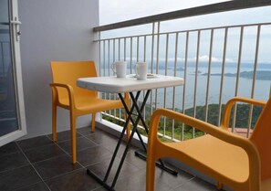 Apartment, 1 Bedroom, Balcony, Lake View | Balcony
