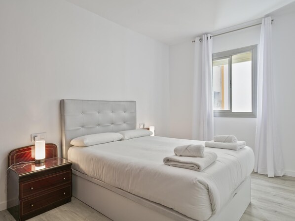 3 Schlafzimmer, Bügeleisen/Bügelbrett, WLAN, Bettwäsche