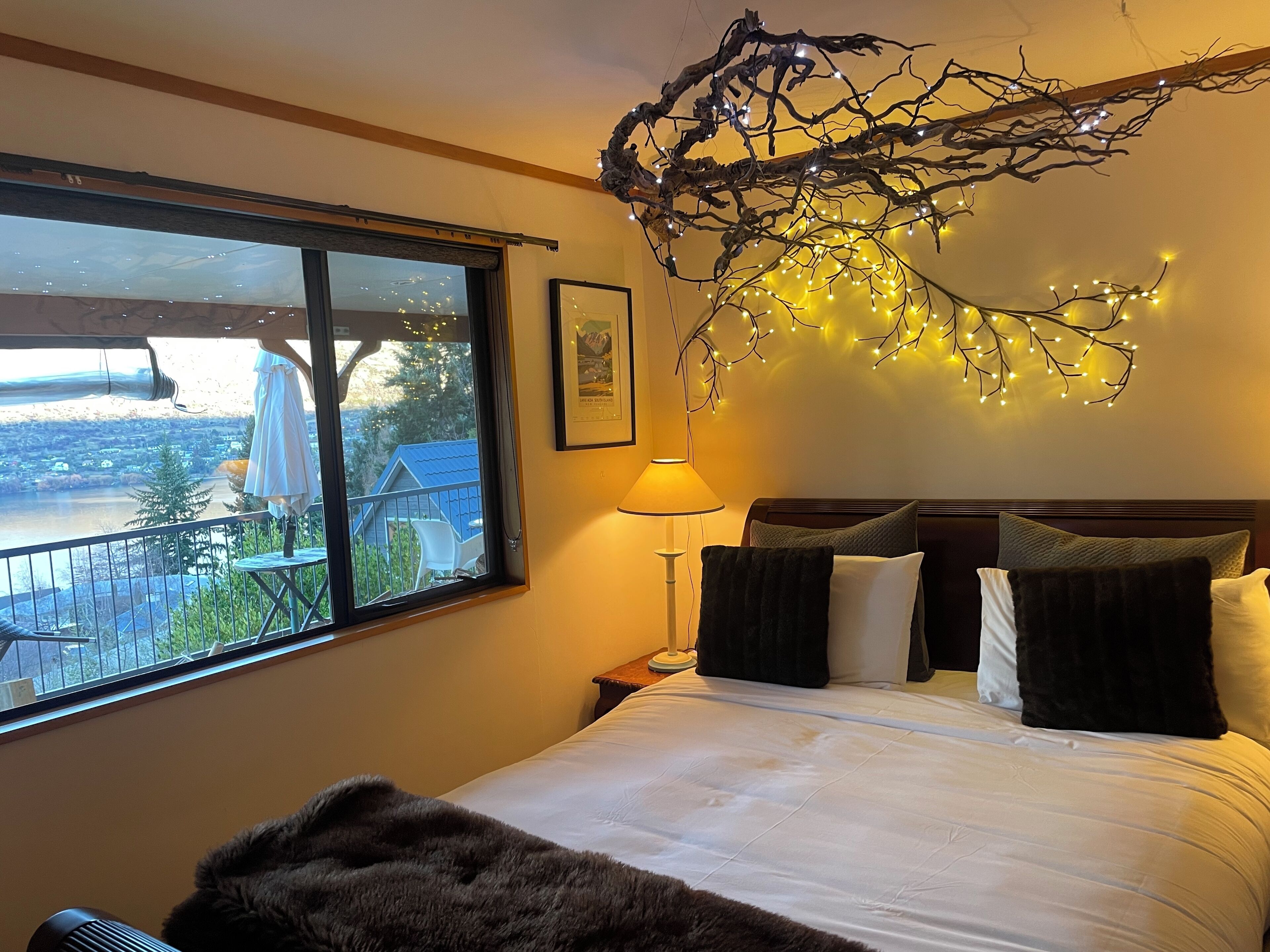 Classic Double Room, Lake View | Blackout curtains, iron/ironing board, free WiFi