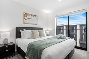 4 chambres, fer et planche à repasser, Wi-Fi, draps fournis