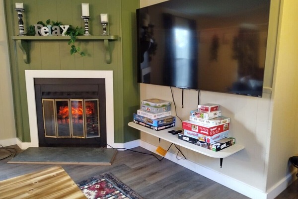 Game on! Lounge on the plush pull-out sofa, binge your favorite shows on the big Roku TV, or enjoy game nights by the electric fireplace. Perfect spot for lazy evenings!